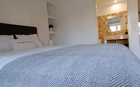Tomarhousing - Style